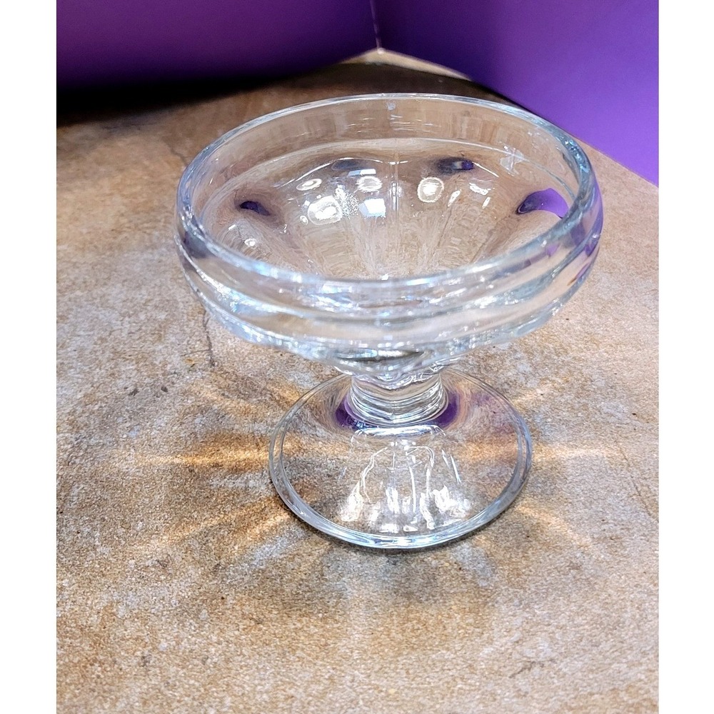Vintage Style Clear Glass Footed Dessert Bowls Set of 9 Ice Cream Sundae Cups - Picture 4 of 16